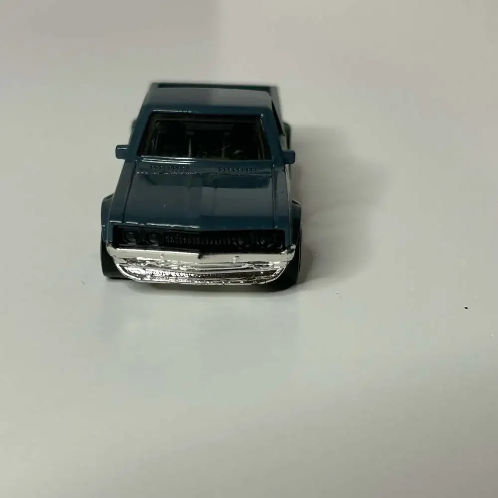 Hot Wheels '73 Datsun 620 Pickup Truck Gray Multi-Pack Exclusive